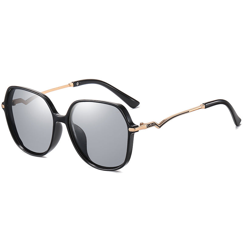 Women&#39;s Color-Changing Polarized Sunglasses A414